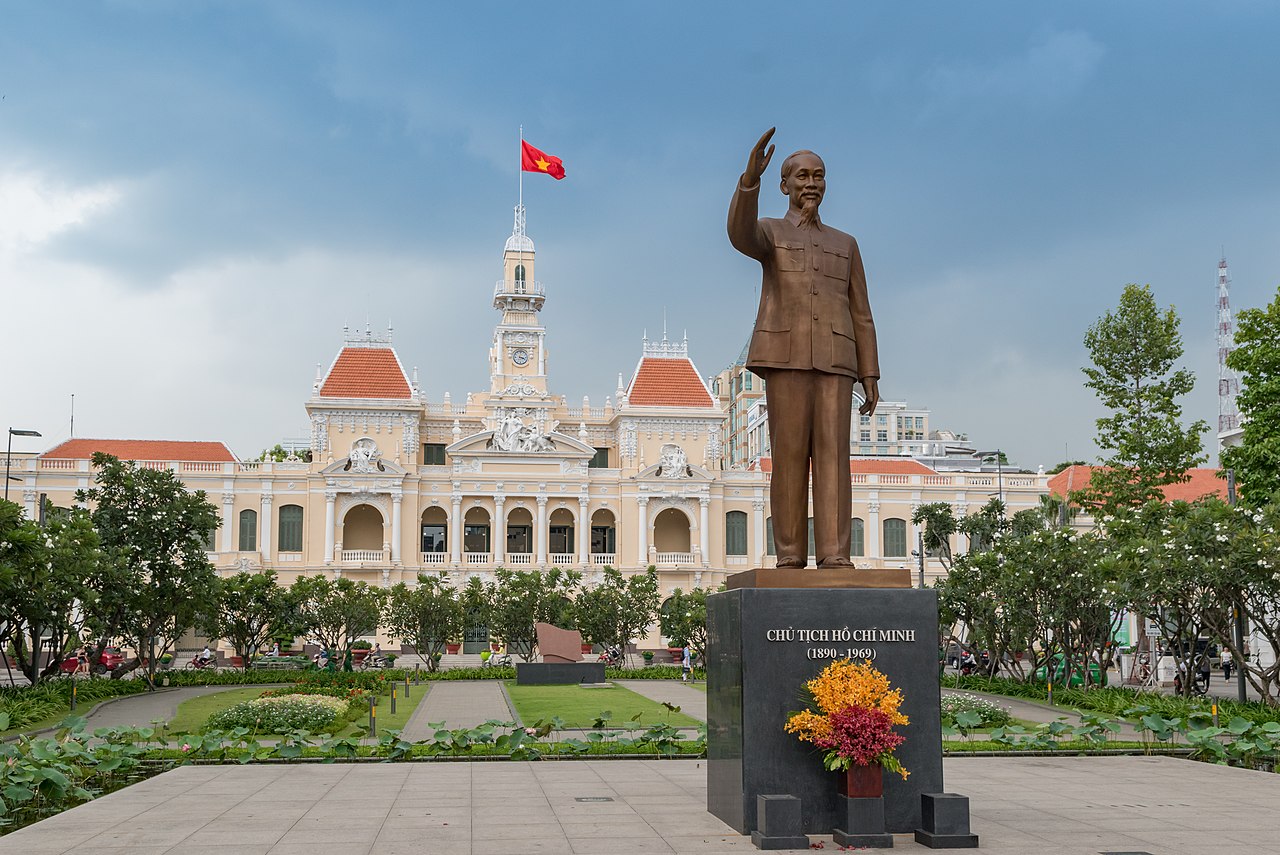 Trụ sở Hội đồng Nhân dân - Ủy ban Nhân dân Thành phố Hồ Chí Minh là công trình kiến trúc mang biểu tượng của thành phố. (Ảnh: Wikipedia)